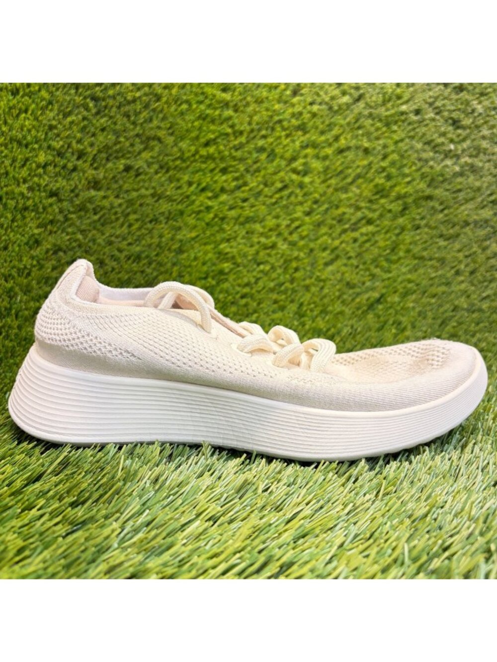 Allbirds Tree Runner Go Womens Size 8.5 Ivory Athletic Running Shoes Sneakers